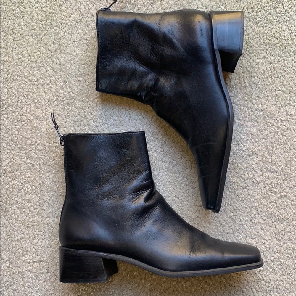 Stuart Weitzman Black Boots Size 7.5
